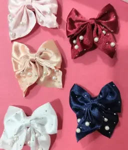 The Émilie Bows