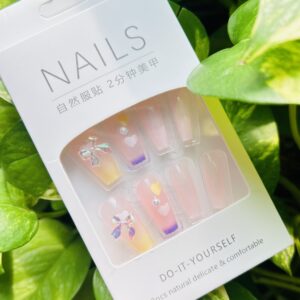 Sunrise Sweetheart Nails